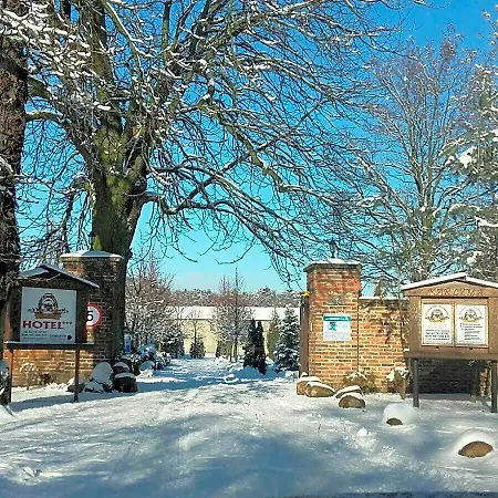 Stara Stajnia Hotel