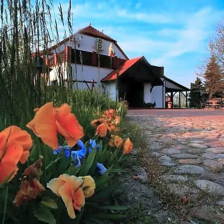 Stara Stajnia 3* Pleszew