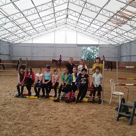 Stara Stajnia ホテル