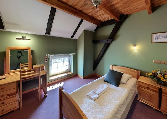 ホテル Stara Stajnia 3*